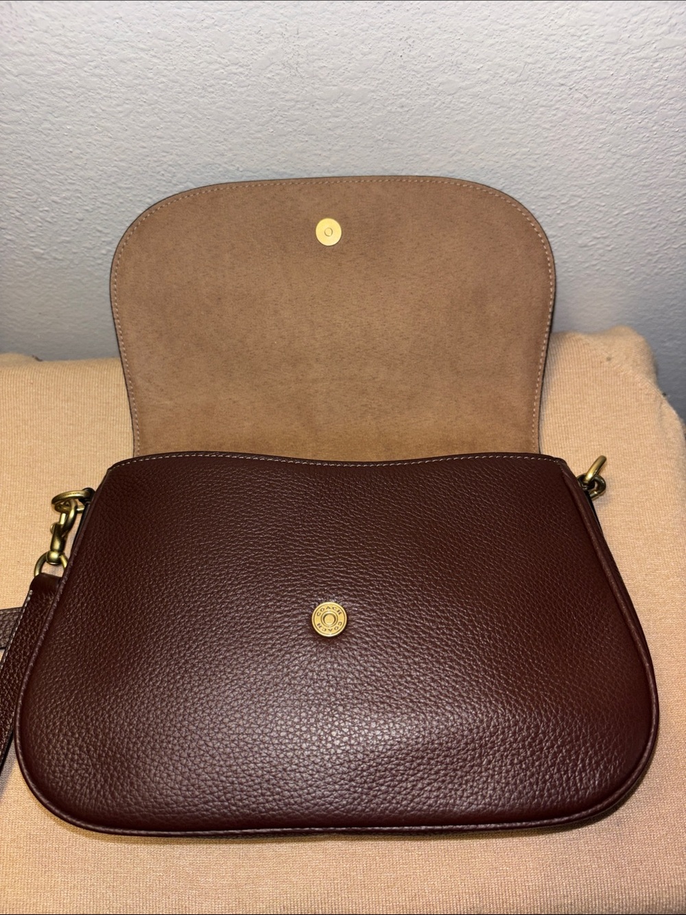 Coach Legacy Shoulder Bag - Picture 6 of 8